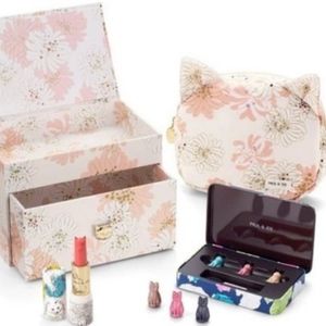 PAUL & JOE MAKEUP COLLECTION SET (Brand new!)